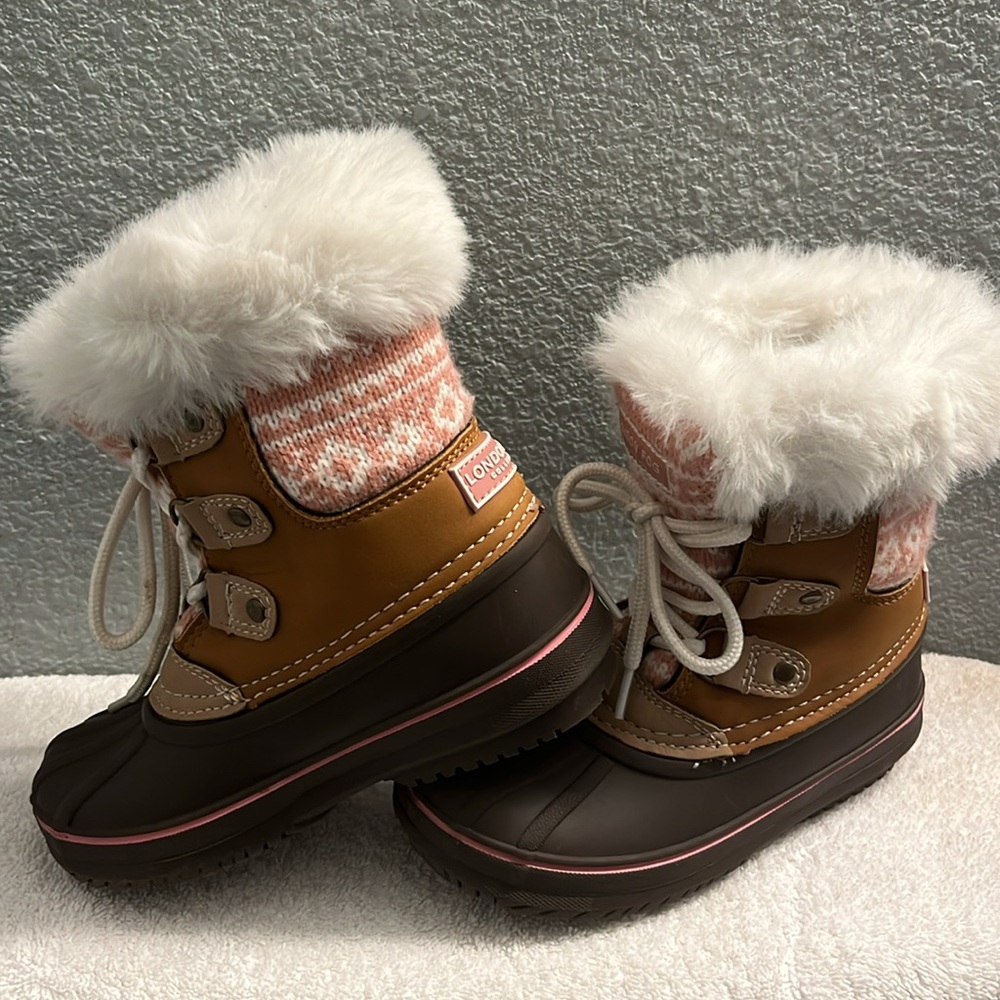 LONDON FOG LIKE NEW Brown and White Fur-Lined Winter Boots - Picture 11 of 11